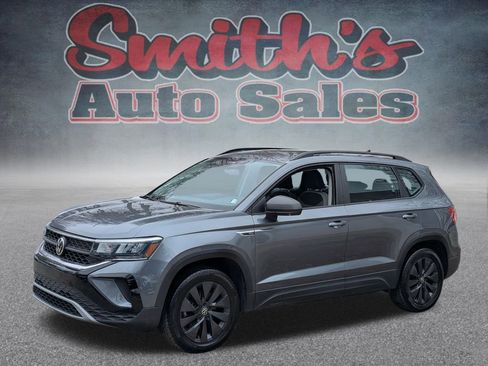 Used 2022 Volkswagen Taos S image 3