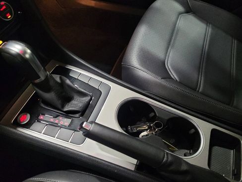 Used 2020 Volkswagen Passat 2.0T R-Line FWD image 26