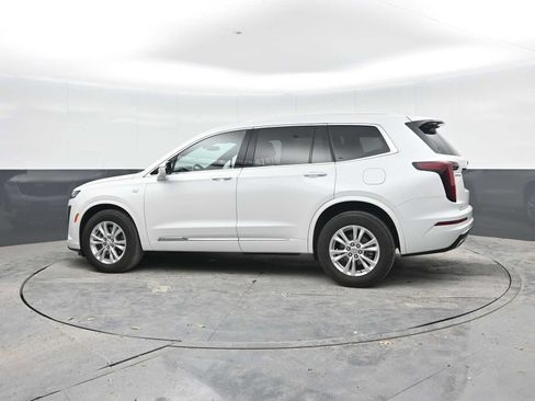 Used 2024 Cadillac XT6 Luxury AWD/4WD image 3
