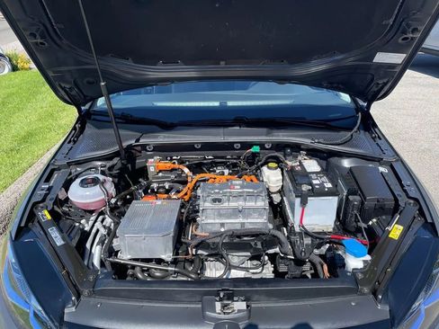 Used 2019 Volkswagen e-Golf SEL Premium image 34