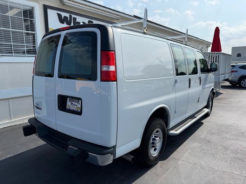 Used 2024 Chevrolet Express 2500 w/ Driver Convenience Package RWD image 7