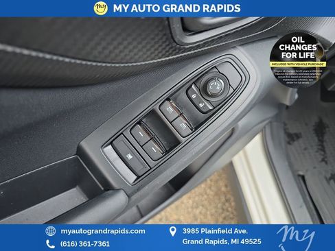Used 2022 Subaru Crosstrek 2.0i AWD/4WD image 11