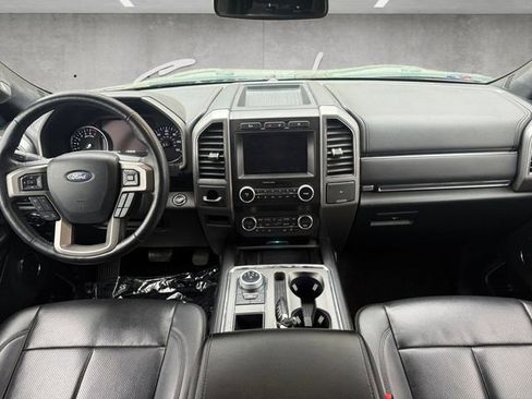 Used 2021 Ford Expedition XLT image 11