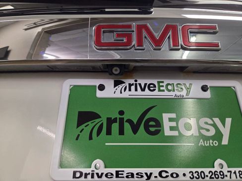 Used 2016 GMC Terrain SLE image 14