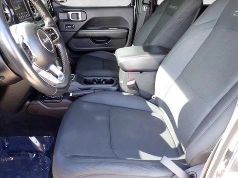 Used 2019 Jeep Wrangler Unlimited Sahara AWD/4WD image 12