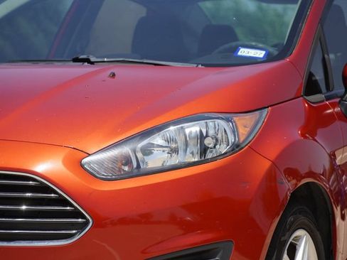 Used 2019 Ford Fiesta SE FWD image 4