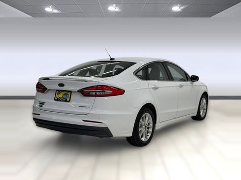 Used 2019 Ford Fusion Energi Titanium FWD image 7