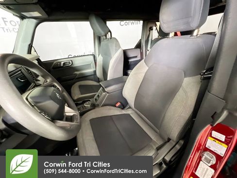 Used 2021 Ford Bronco Base w/ Sasquatch Package image 23