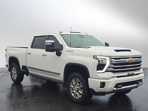 Used 2024 Chevrolet Silverado 3500 High Country image 1