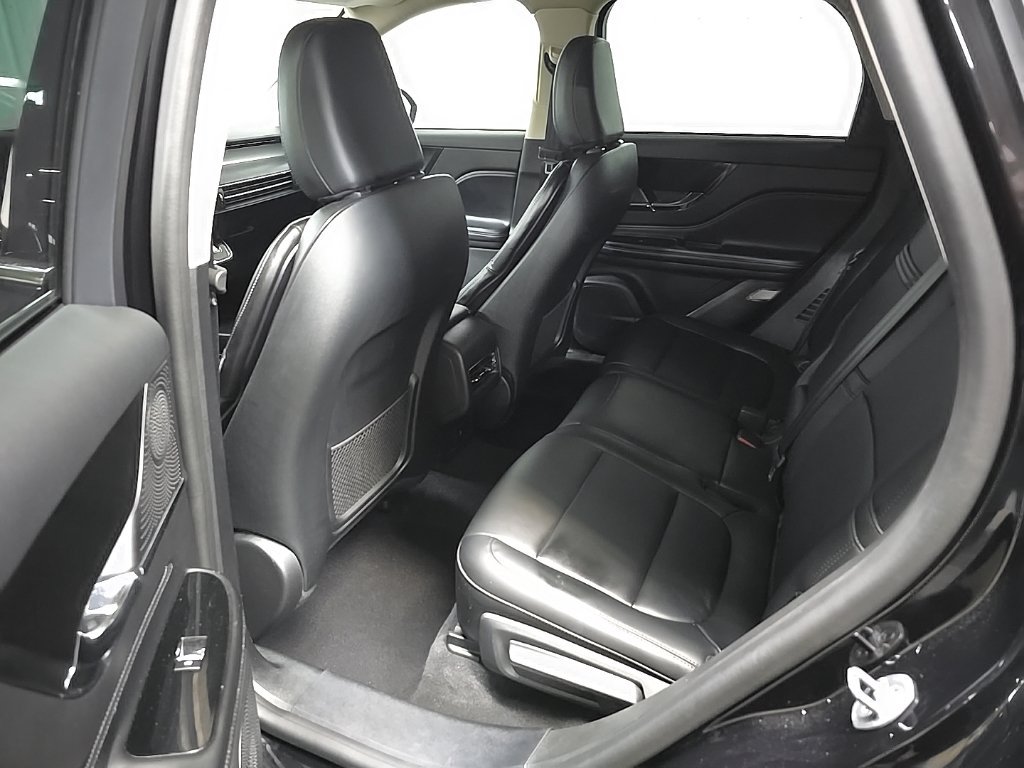 Used 2024 Lincoln Corsair AWD image 32