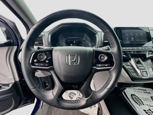Used 2023 Honda Odyssey Touring image 10