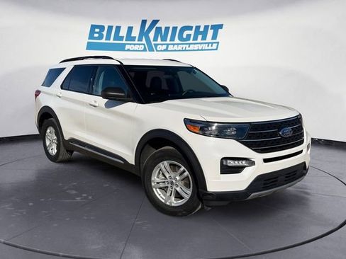 Used 2023 Ford Explorer XLT w/ Equipment Group 202A AWD/4WD image 7