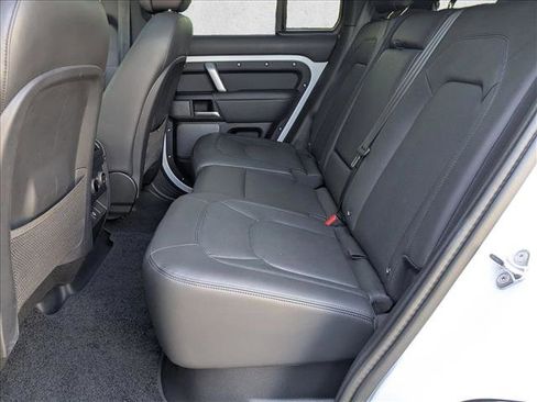 Certified 2023 Land Rover Defender 110 V8 image 18