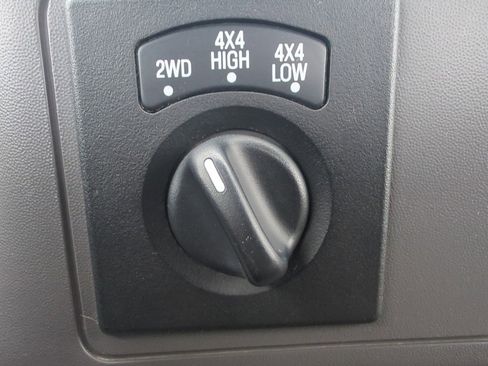 Used 2001 Ford F250 XLT image 16