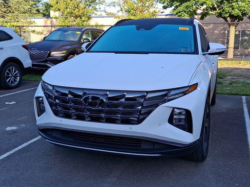 Used 2024 Hyundai Tucson Limited AWD/4WD image 2