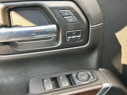 Used 2021 GMC Sierra 1500 SLT AWD/4WD image 24