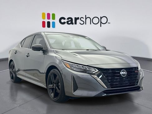 Used 2024 Nissan Sentra SR w/ SR Premium Package image 7