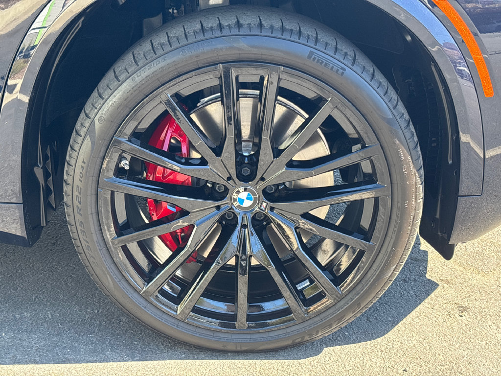 Used 2024 BMW X5 M60i AWD/4WD image 7