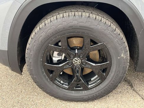 New 2026 Volkswagen Atlas Peak Edition AWD/4WD image 7