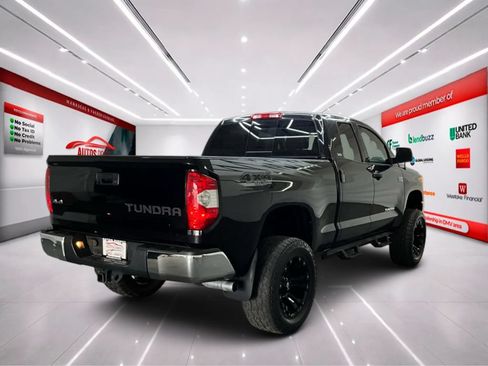 Used 2018 Toyota Tundra SR5 w/ SR5 Upgrade Package AWD/4WD image 7