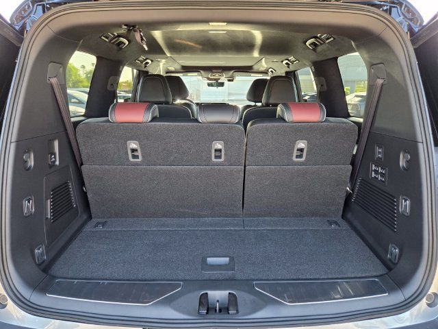 New 2027 INFINITI QX80 Autograph w/ Premium Cargo Package AWD/4WD image 24