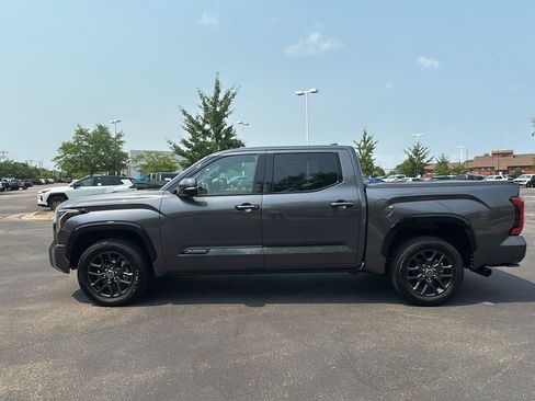 Used 2023 Toyota Tundra Platinum AWD/4WD image 17