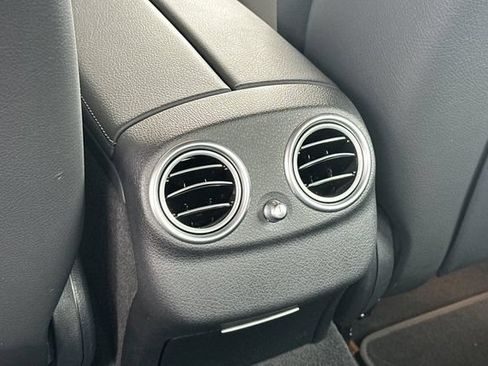 Used 2022 Mercedes-Benz E 350 Sedan image 15
