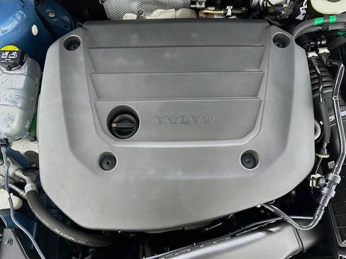 Used 2023 Volvo XC40 B5 Ultimate w/ Protection Package Premier image 29