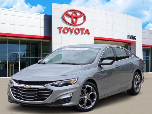 Used 2024 Chevrolet Malibu LT FWD image 1