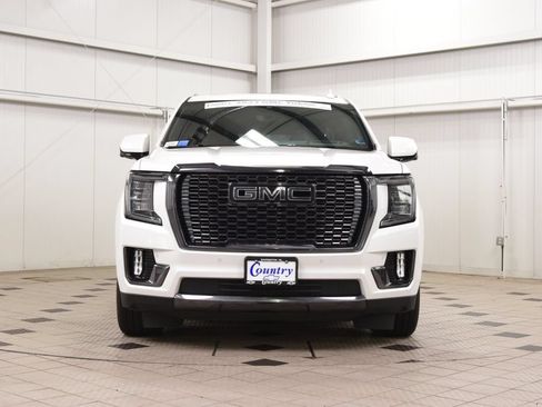 Used 2023 GMC Yukon Denali Ultimate AWD/4WD image 2