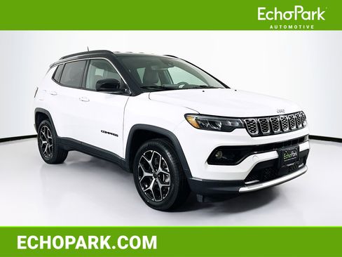 Used 2025 Jeep Compass Limited image 1