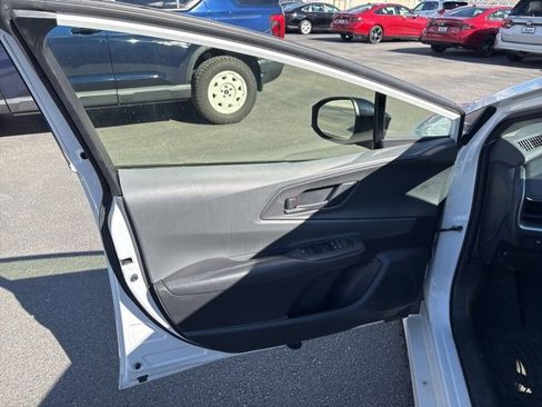 Used 2024 Toyota Prius LE image 10