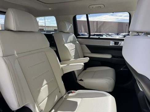 Used 2024 Hyundai Santa Fe Calligraphy image 42