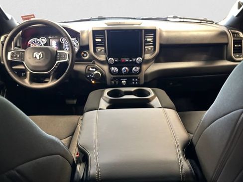 New 2026 RAM 1500 Express AWD/4WD image 11