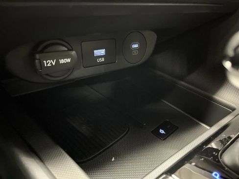 Used 2025 Hyundai Elantra SEL image 22