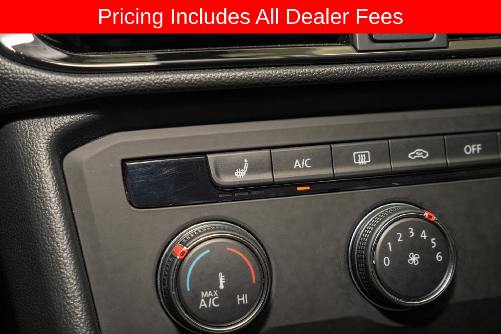 Used 2022 Volkswagen Taos SE w/ IQ.Drive SE Package FWD image 14