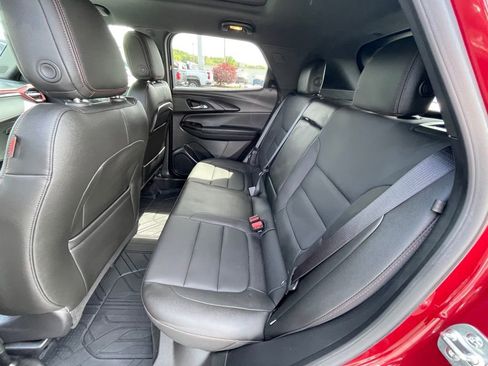 Used 2025 Chevrolet TrailBlazer RS w/ Convenience Package FWD image 20