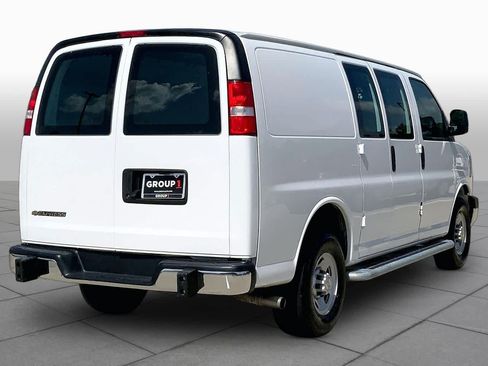 Used 2024 Chevrolet Express 2500 w/ Driver Convenience Package RWD image 11