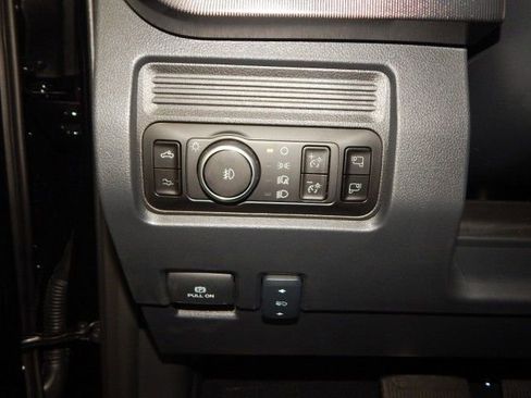 New 2025 Ford F250 Platinum image 22