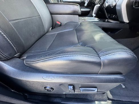 Used 2014 Toyota Tundra Platinum image 11