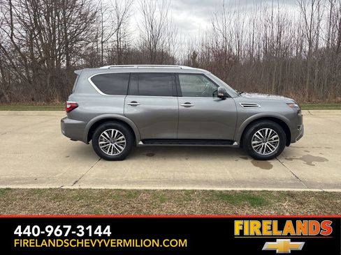 Used 2024 Nissan Armada SL AWD/4WD image 10