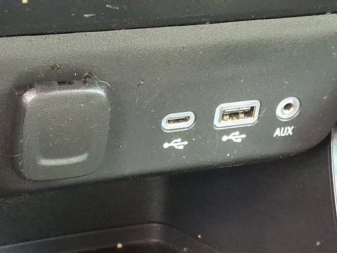 Used 2022 Chevrolet TrailBlazer RS image 23