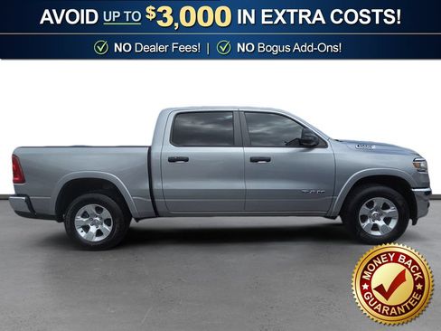 Used 2025 RAM 1500 Big Horn AWD/4WD image 8