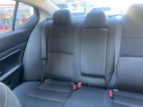 Used 2025 Nissan Altima 2.5 SV FWD image 39