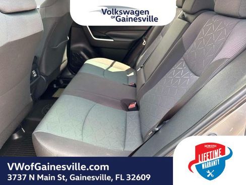 Used 2025 Toyota RAV4 XLE w/ Convenience Package FWD image 13