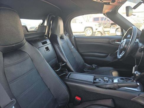 Used 2017 FIAT 124 Spider Lusso image 19