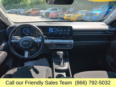 Used 2025 Hyundai Kona SEL AWD/4WD image 13