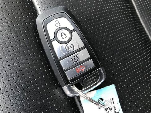 Used 2023 Ford Escape Platinum AWD/4WD image 21
