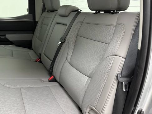 Used 2024 Toyota Tundra Limited AWD/4WD image 34