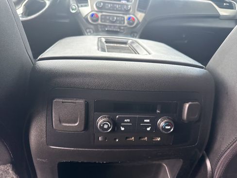 Used 2019 Chevrolet Suburban Premier AWD/4WD image 20